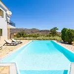 Vila Kostis